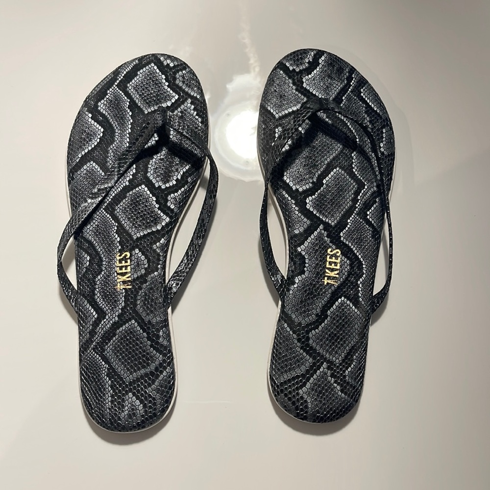 Once worn teeks python print sandal